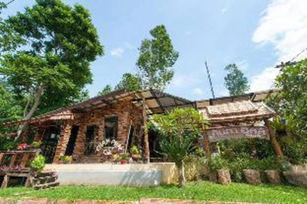 Kanta Hill Resort Nakhon Si Thammarat Exterior foto