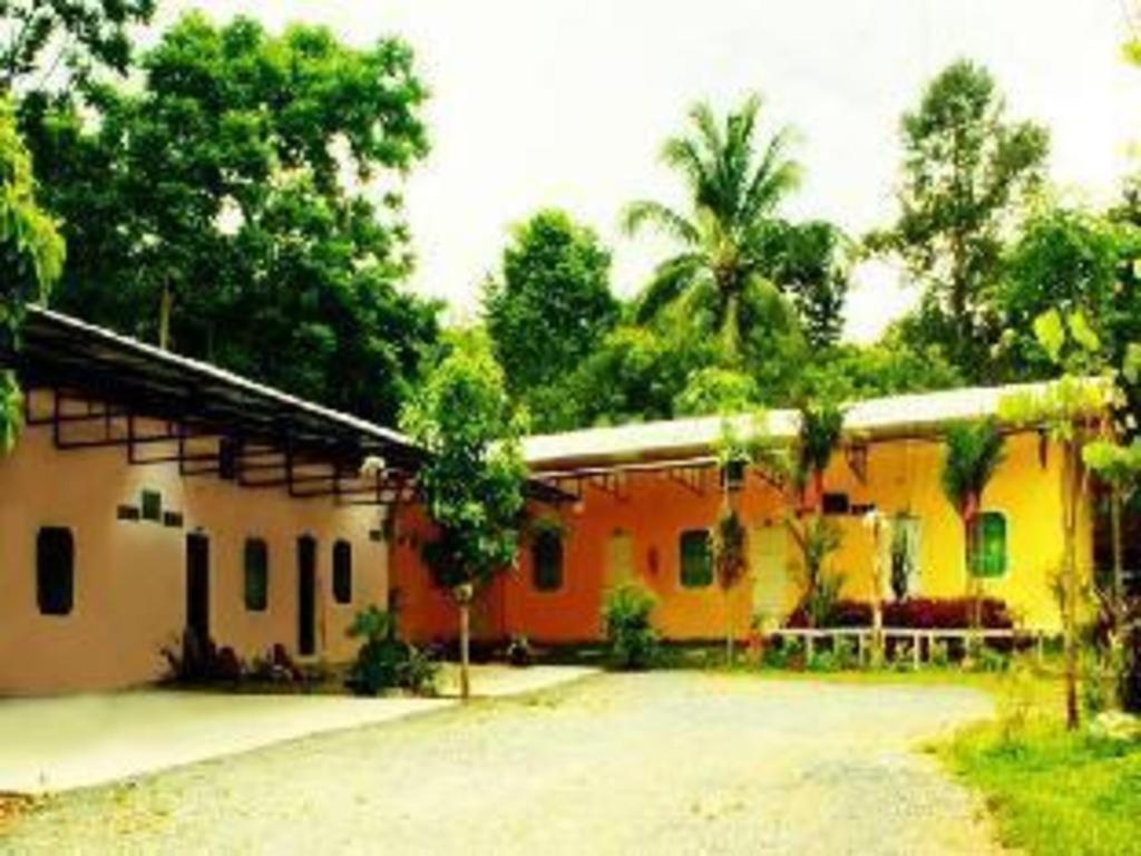 Kanta Hill Resort Nakhon Si Thammarat Exterior foto