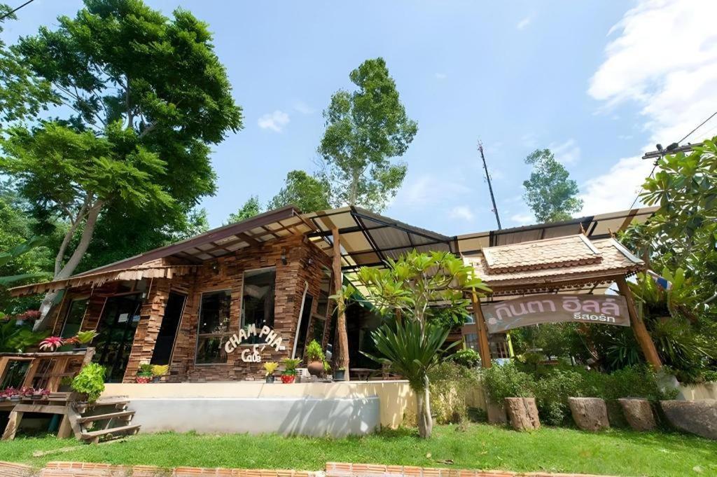 Kanta Hill Resort Nakhon Si Thammarat Exterior foto