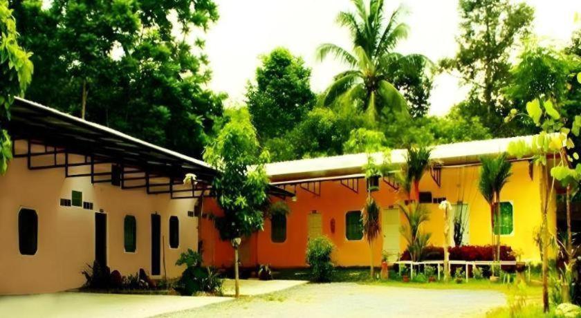 Kanta Hill Resort Nakhon Si Thammarat Exterior foto